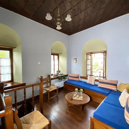 Alatinos Penzion Pinakátai