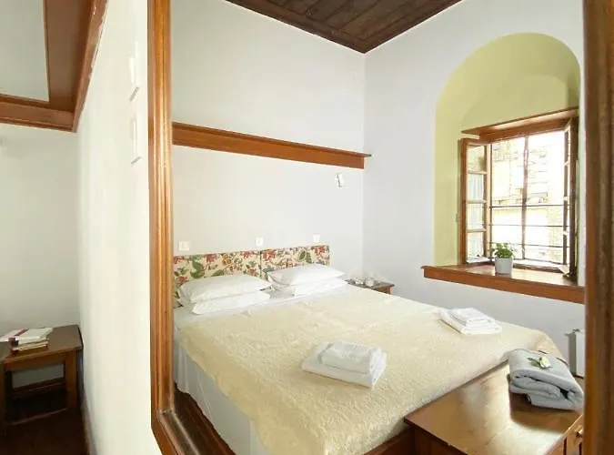 Alatinos 3* Pinakatai