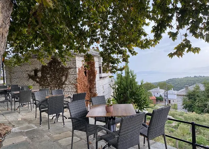 Guest house Alatinos 3*